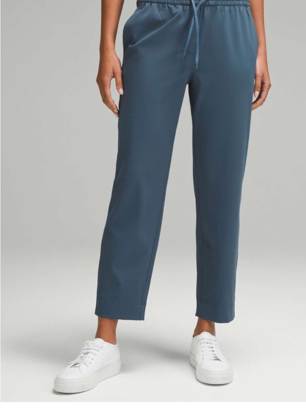 Lululemon Tapered-Leg Mid-Rise Pant 7/8
Length *Luxtreme in Iron Blue